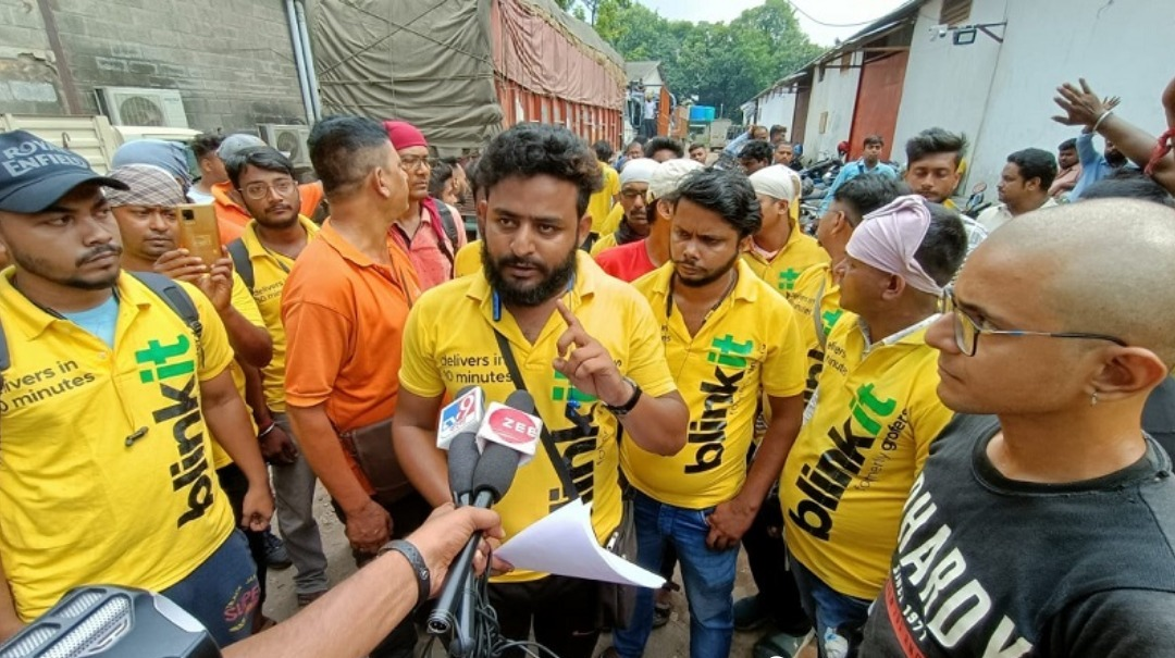 Blinkit urged by Indian Federation of App-Based Transport Workers to reconsider pay cuts for delivery drivers