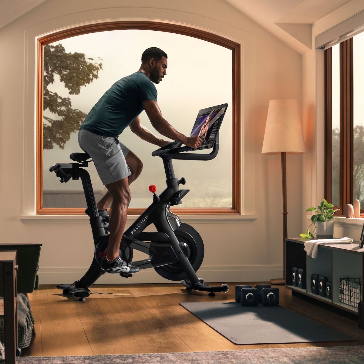 Peloton cuts 11% of workforce in $100m cost reduction push