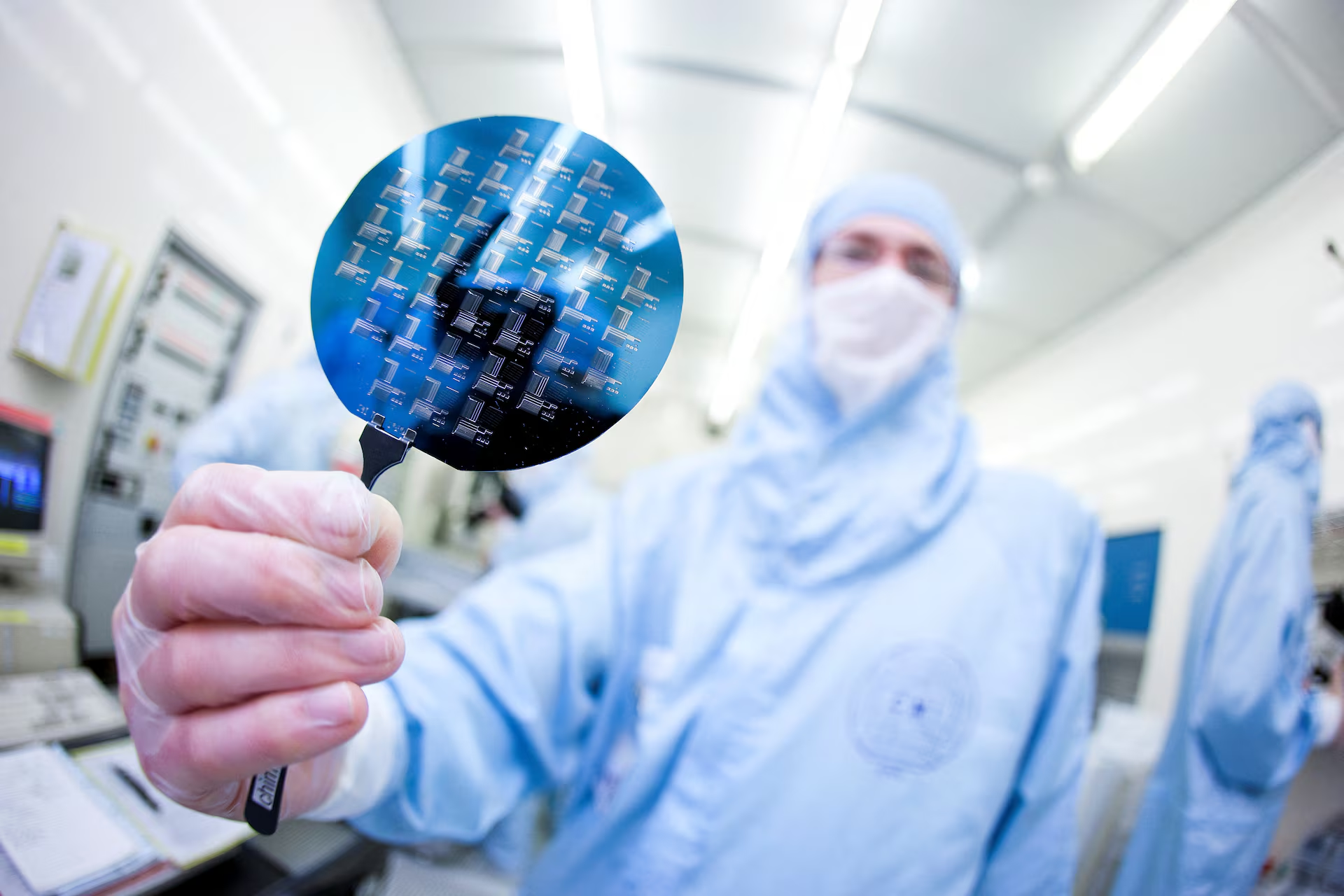 Siltronic Q4 results beat expectations on resilient wafer demand