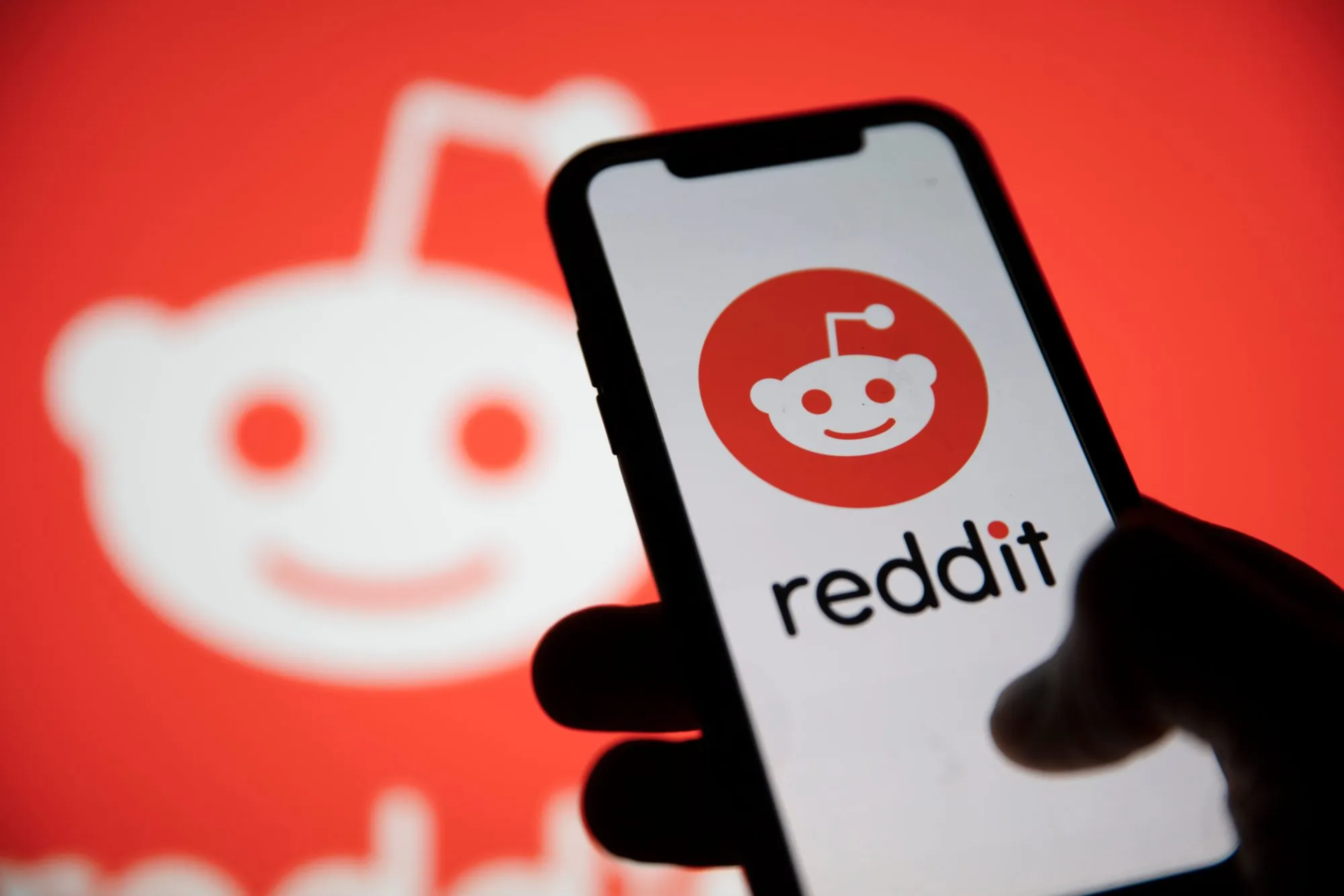 Reddit’s AI Ad Push Drives Strong Q1 Revenue Outlook