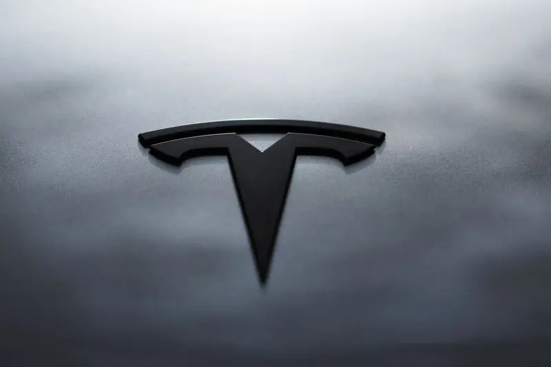 Tesla ramps up hiring to expand US solar manufacturing